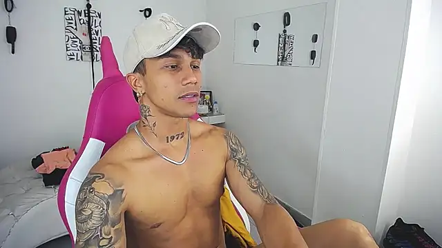 Leonard_Price webcam