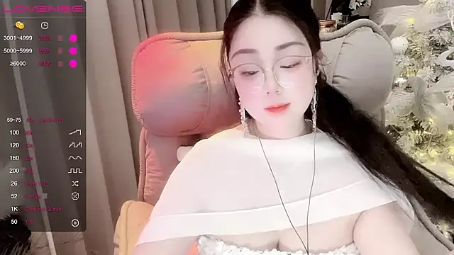 Monica-666888- webcam