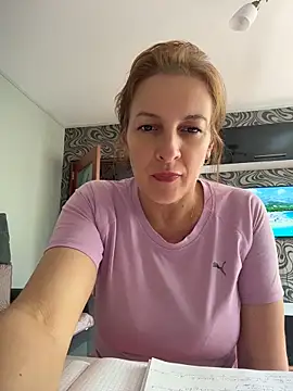 Hot-Milf4U webcam