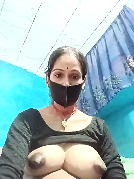 Nandani-758 webcam