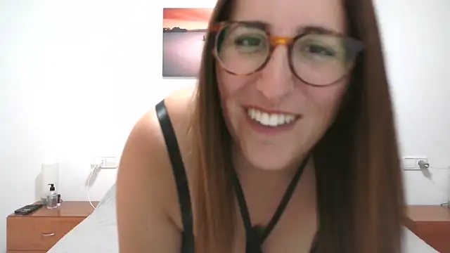Maya_Brooke webcam
