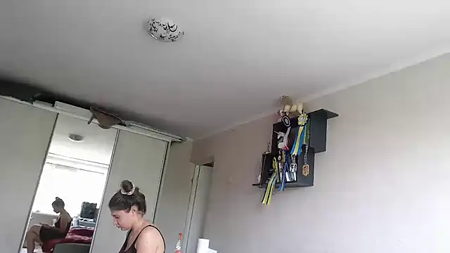 delightful_sofi webcam