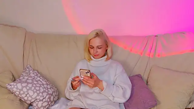 ElenaMonroe webcam