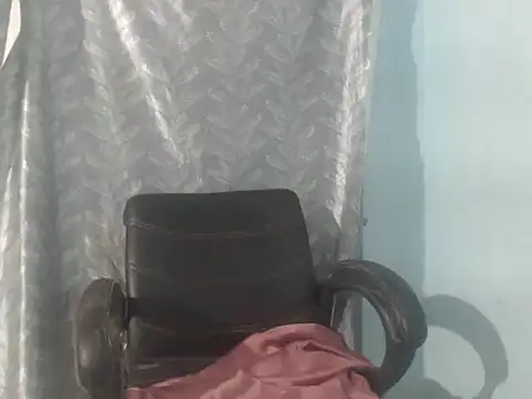 cute-priy webcam