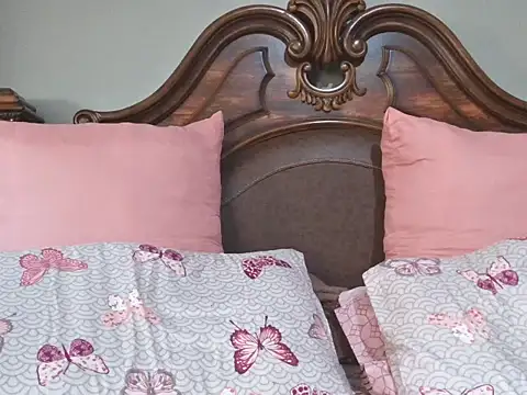 kinkyliciouse23 webcam
