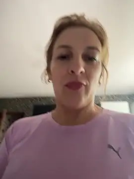 Hot-Milf4U webcam