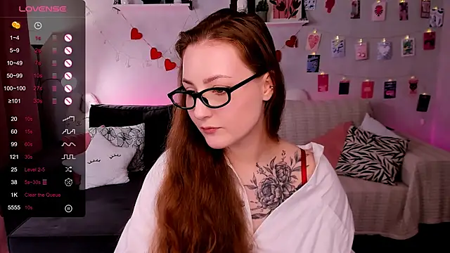 velvet_cherry_ webcam