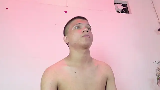 aly_n_sebas webcam