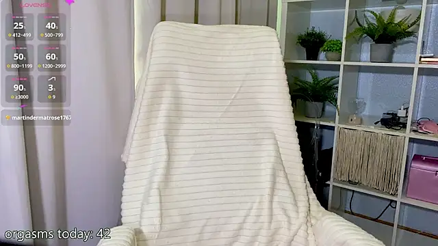kissable_era - Kissable_era's free webcam - UK Sex Cams