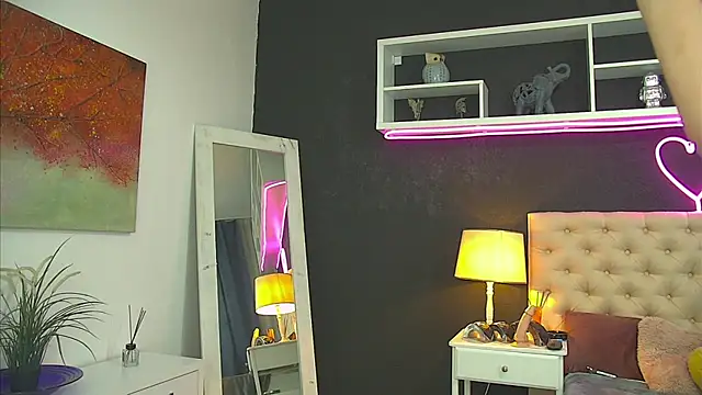 TaniaKaverina webcam