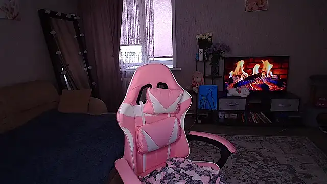 yoursLina webcam