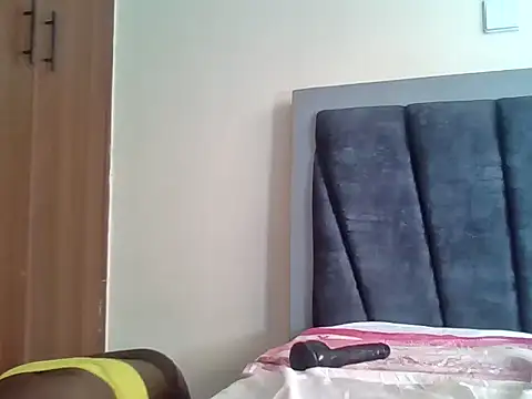 naughty-lopez webcam