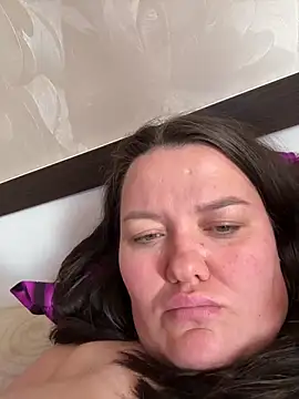 SunnyLeila2101 webcam