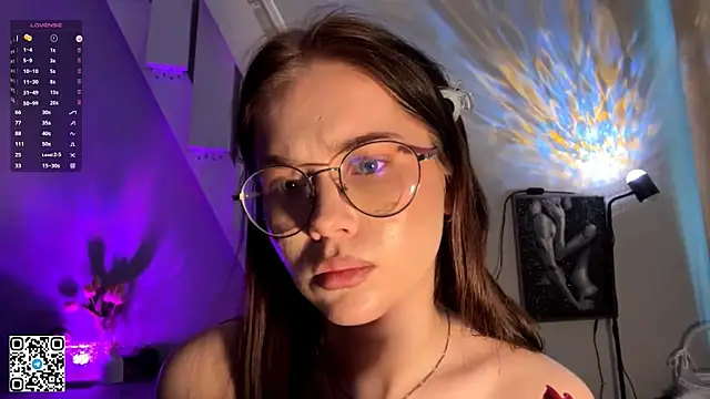 MelanieHale webcam