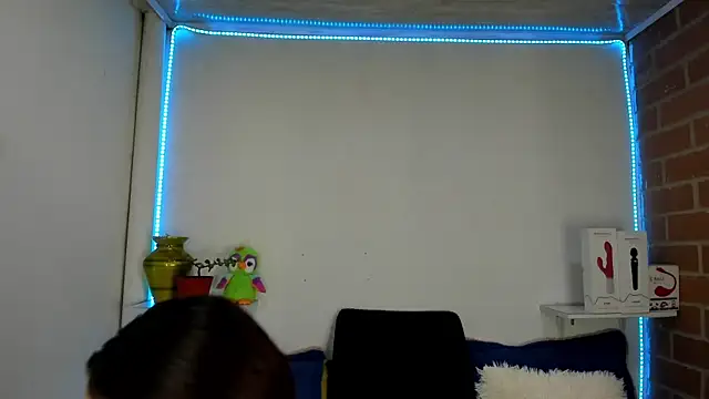 rukminilatin webcam