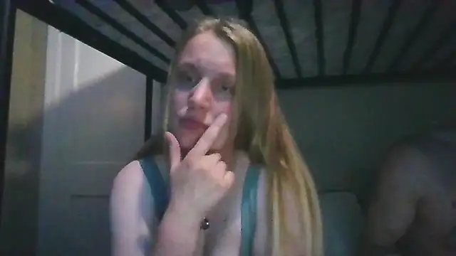 DomsSexDoll69 webcam