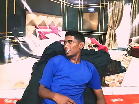 IndianThuggin webcam