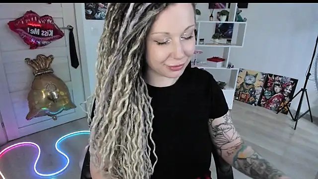 HoneySallyMoore webcam