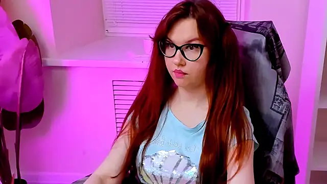 CarolGiggly live sex cam