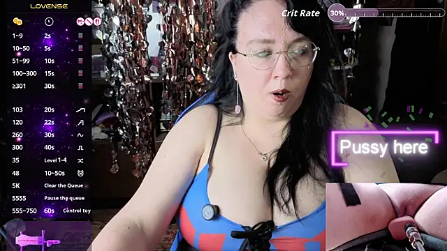 LeonaHarrison webcam