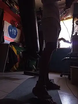 ANDRESANTOS18184 webcam
