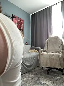 Kiss_My_Body webcam