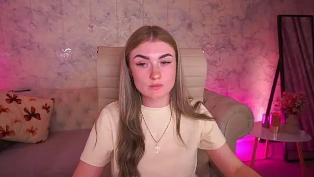 Lolly_Rosee webcam