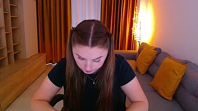 mia_bloomy webcam