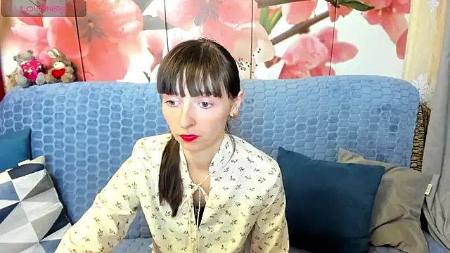 TayanaJons webcam