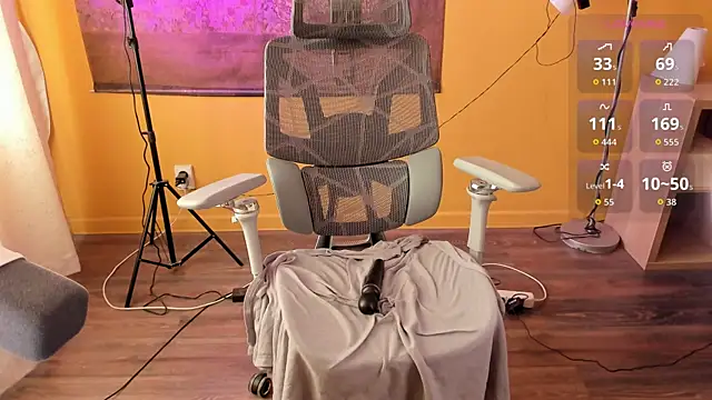 CutieMaevee webcam