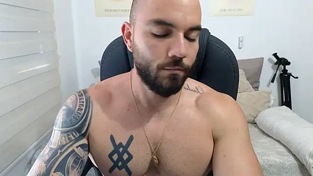 Isaac_Carter webcam