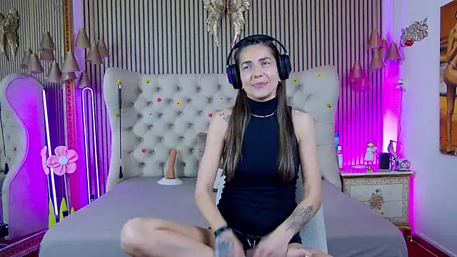 PlayfulShow webcam