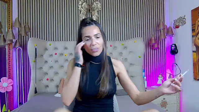 PlayfulShow webcam