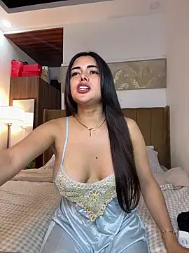 モデル: Bombshell_Rebbecca