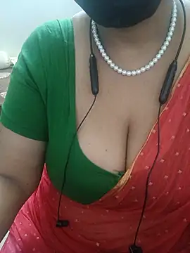 Tamil_aishu09 webcam