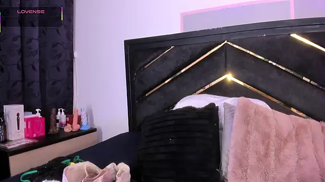 april_jones05 webcam