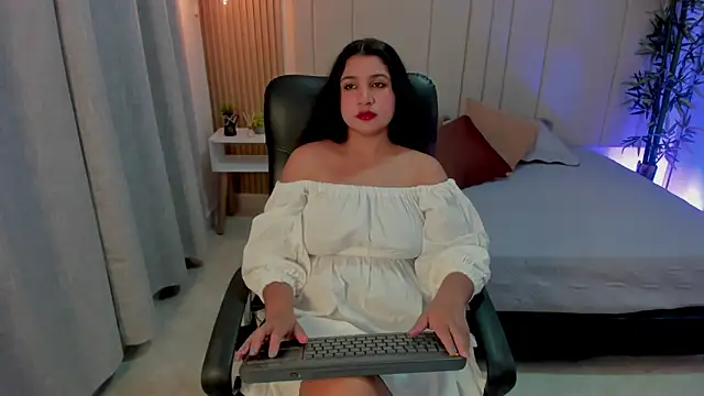 Victoria_Rosee webcam