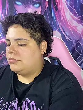 Hailey_Curvy webcam