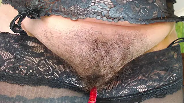 HairyQuinn webcam