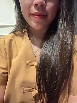 Bella_7777 webcam