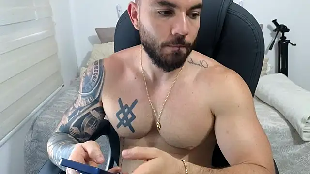 Isaac_Carter webcam