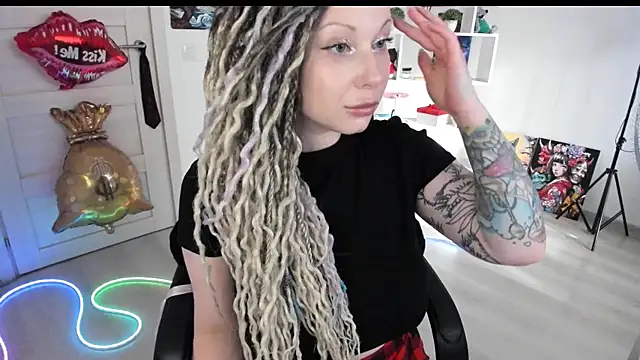 HoneySallyMoore webcam