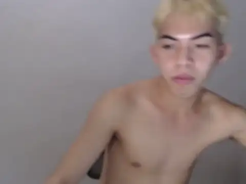 Urhotsilverboy webcam