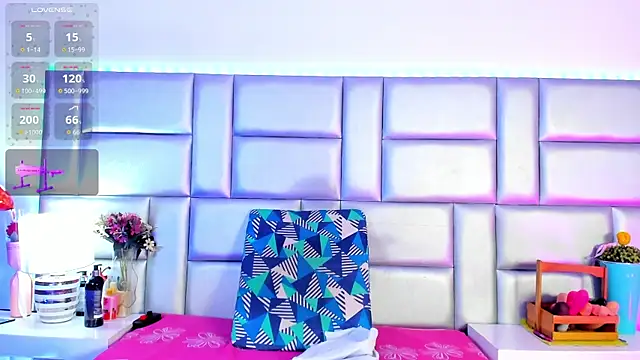 LovelyNickii webcam