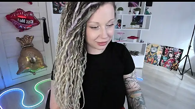 HoneySallyMoore webcam