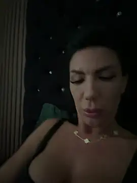 SelineVelvet webcam