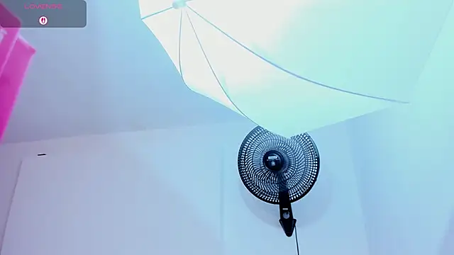 DulceKathy18 webcam