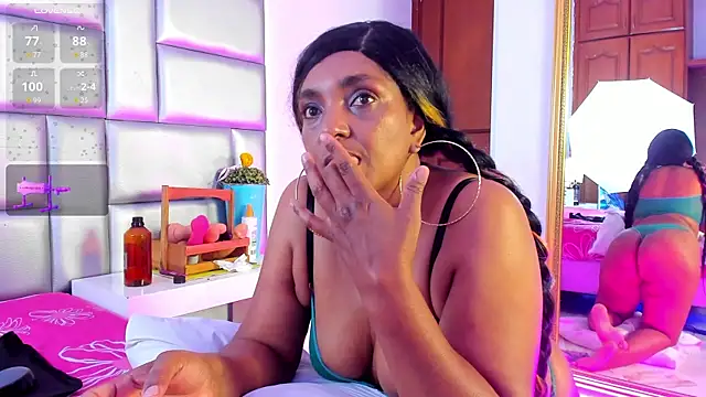LovelyNickii webcam