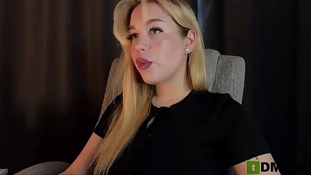 ariashaa webcam