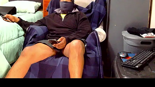 charlesblk-79 - CharlesBlk-79's free webcam - UK Sex Cams